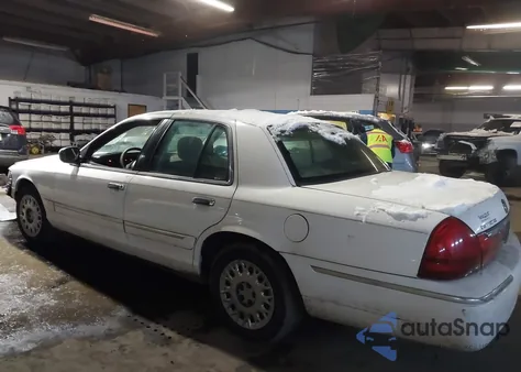 2003 Mercury Grand Marquis Gs z USA, uszkodzony, nr VIN 2MEFM74W93X619092